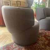 Deux fauteuils signés Rolf Benz