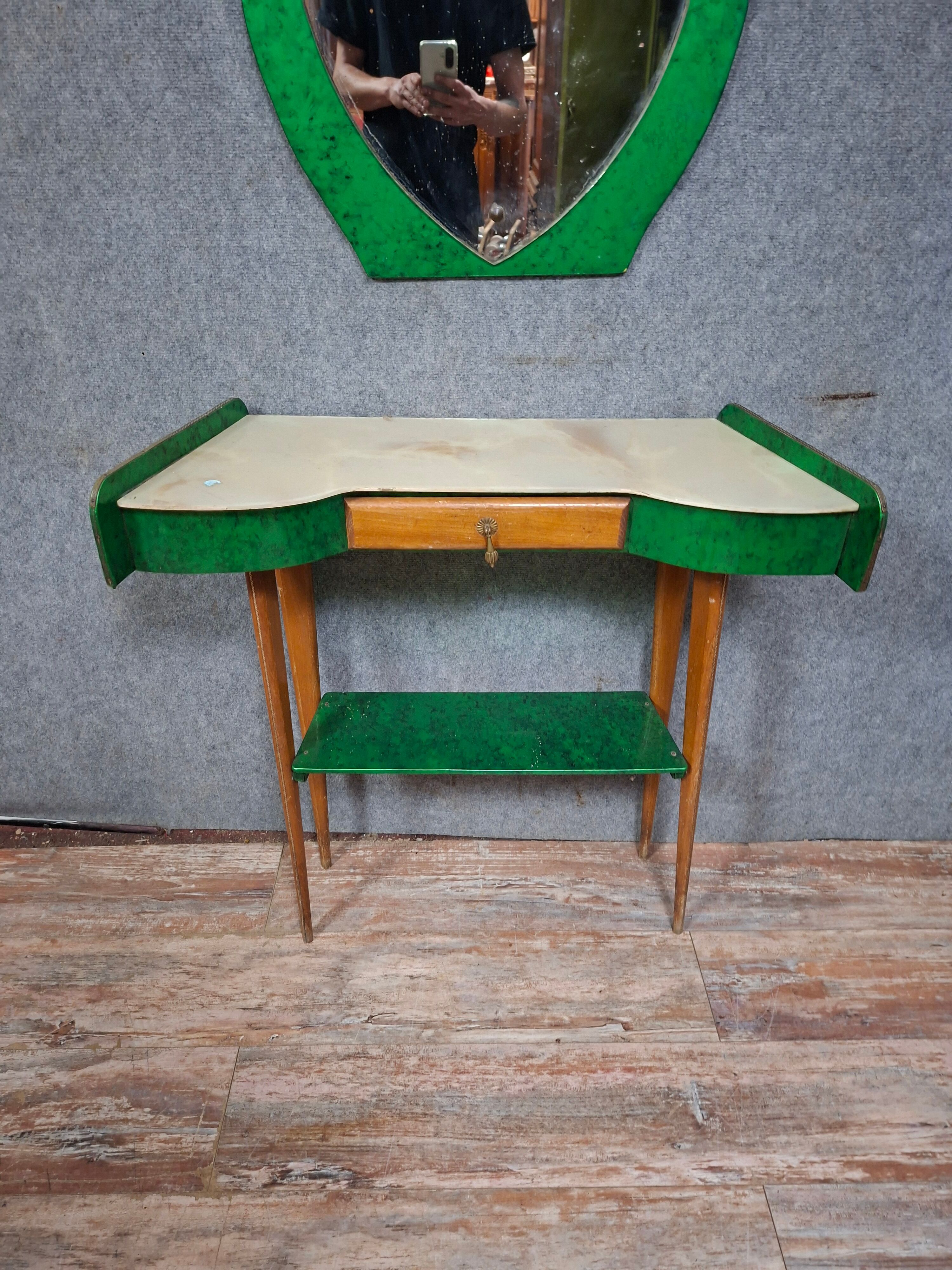 Art Deco console and mirror in green lacquered wood – Circa 1930