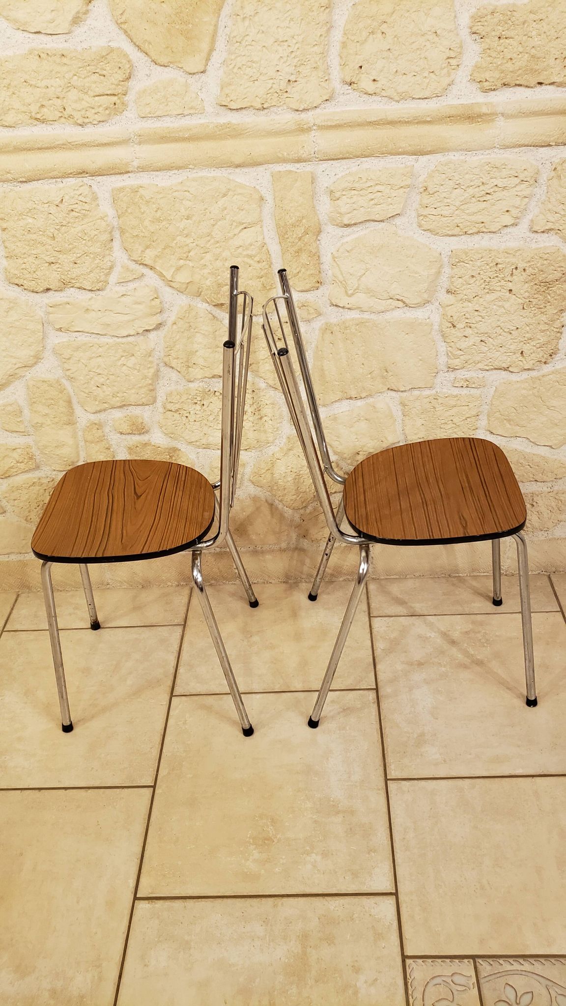 Paire de chaises, années 1970