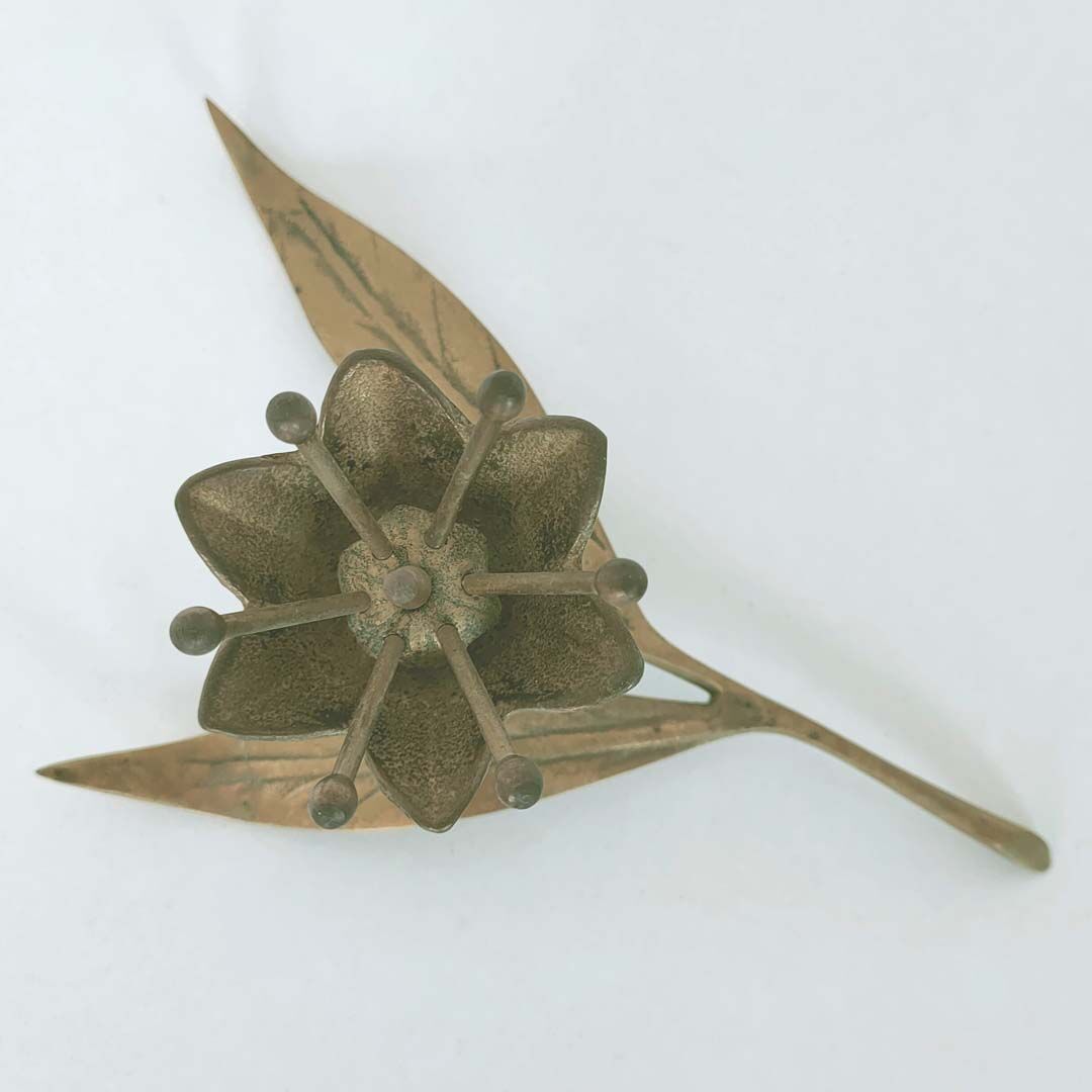 Brass flower ashtray with removable petals