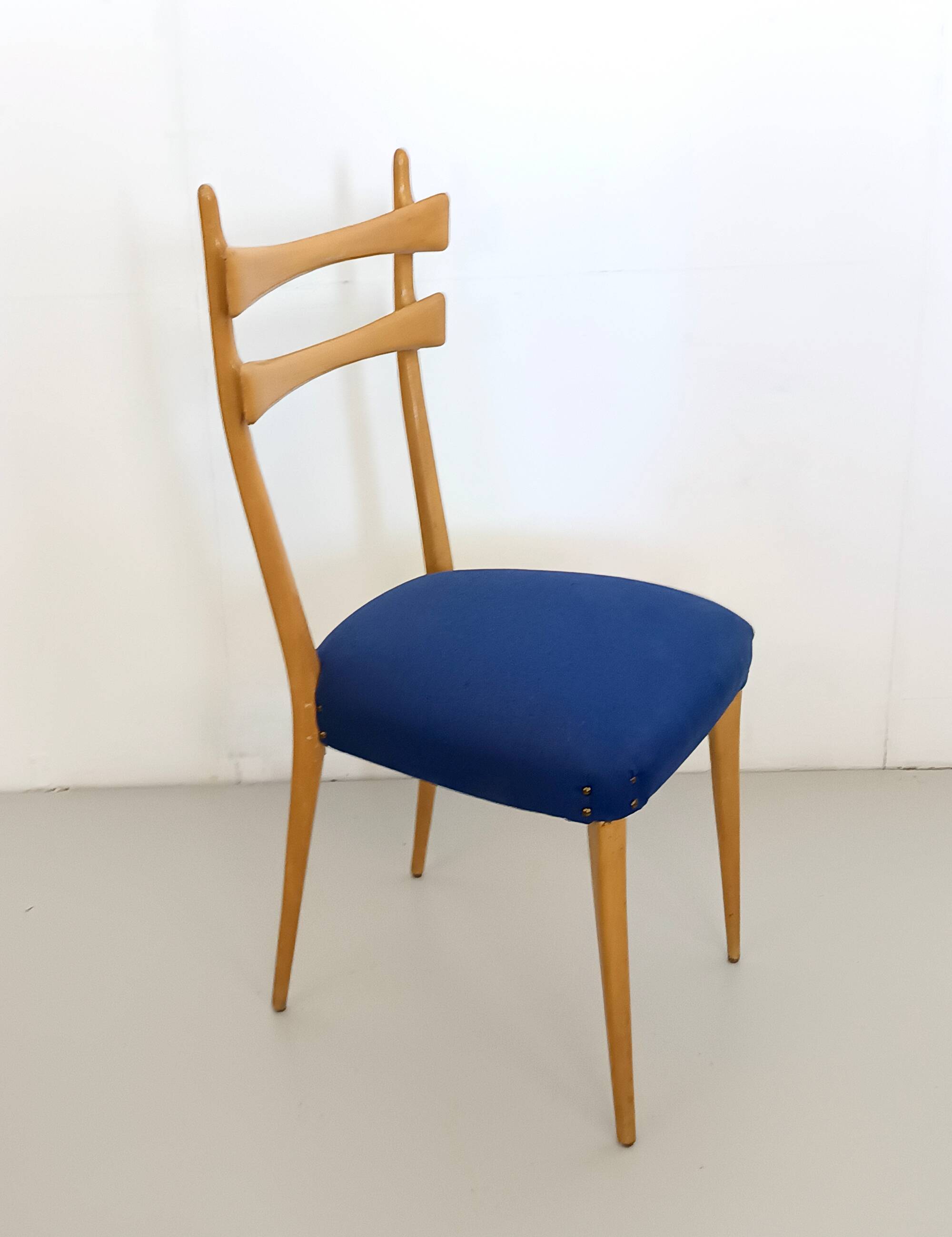 Vintage Maple Dining Chairs with Ultramarine Blue Fabric, 1950s, Set of 5