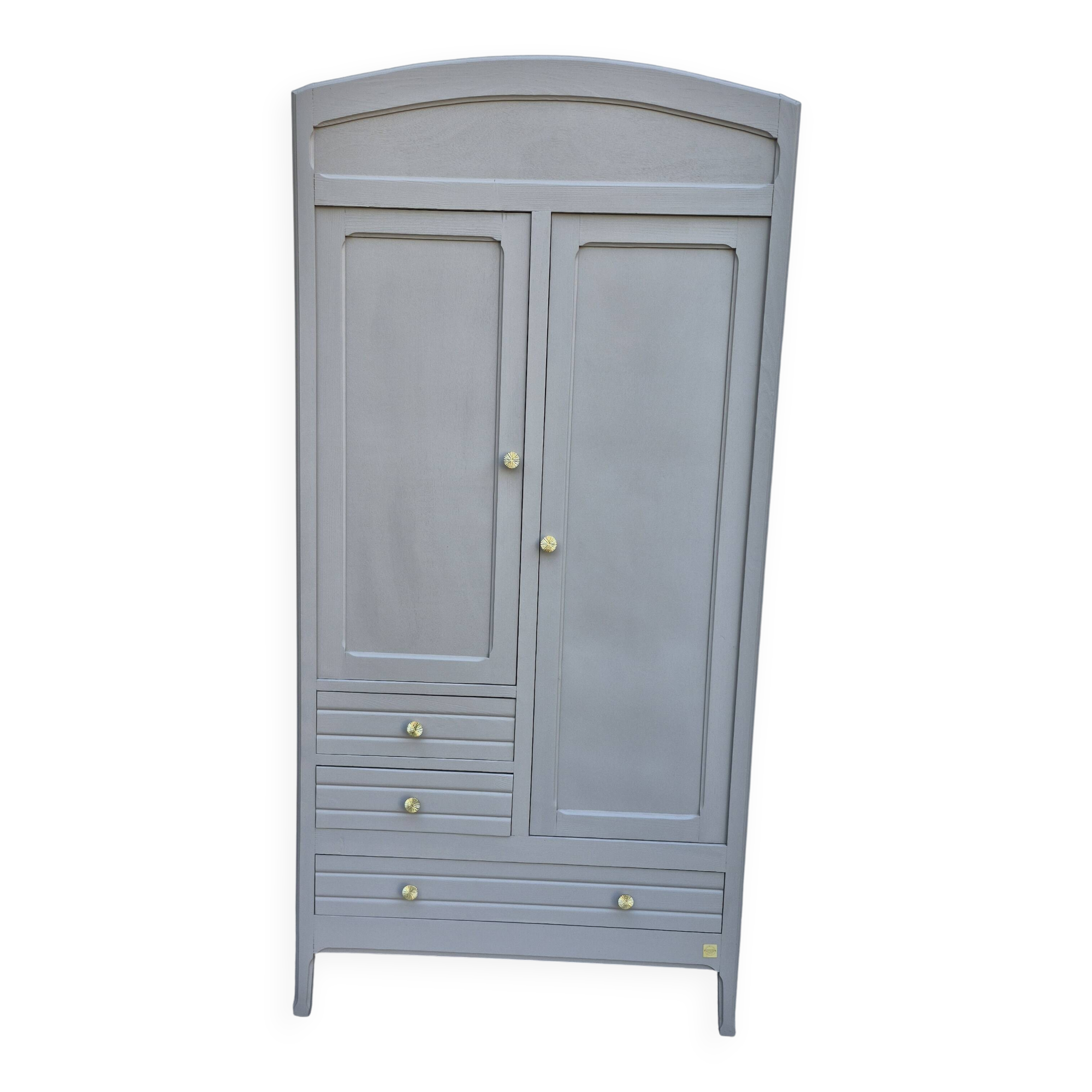 Armoire Parisienne d'hôtel