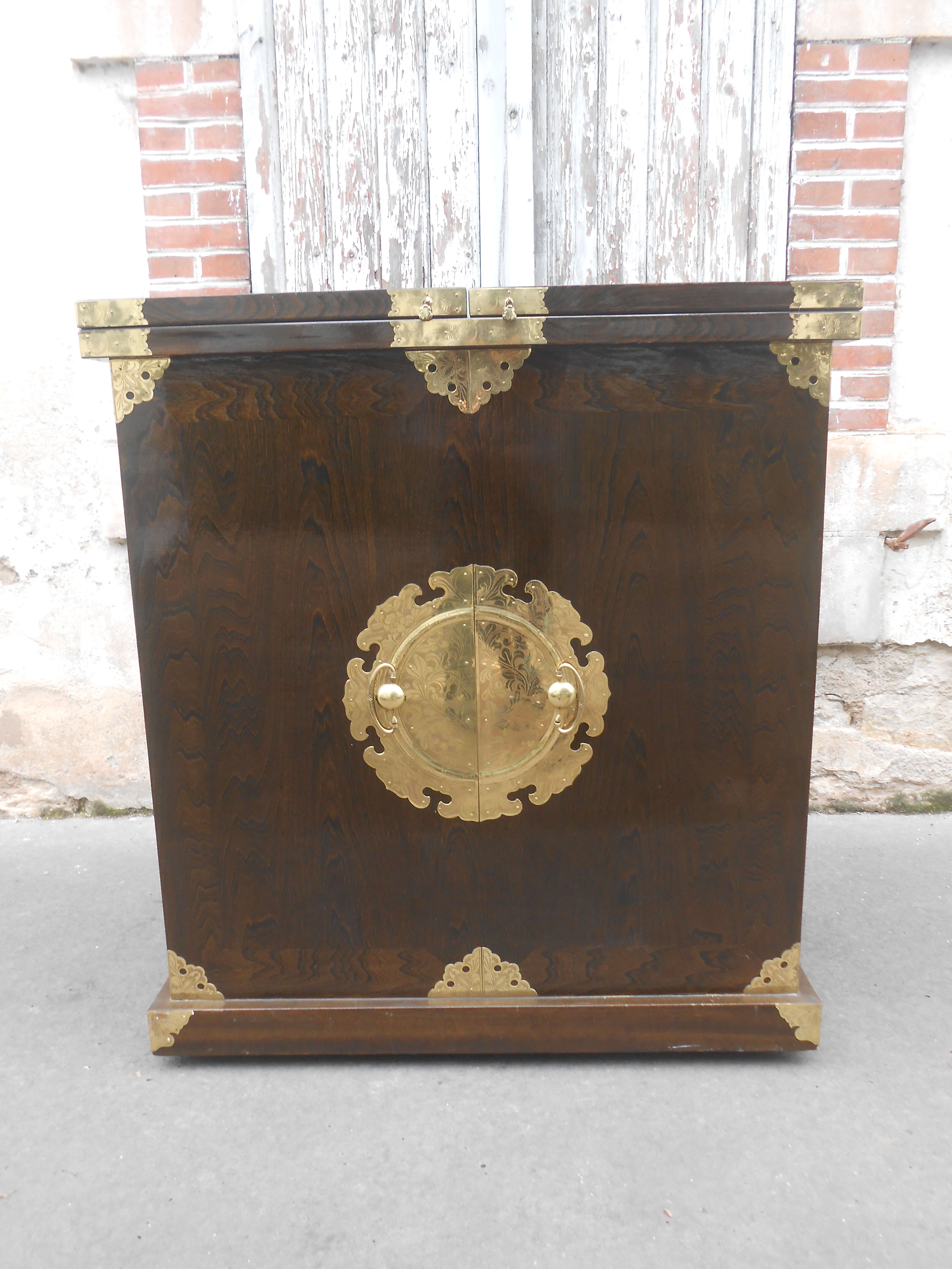 Chinese bar furniture