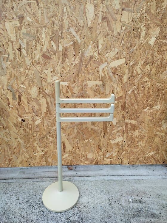 Vintage italian towel rack by makio hasuike for gedy 1970