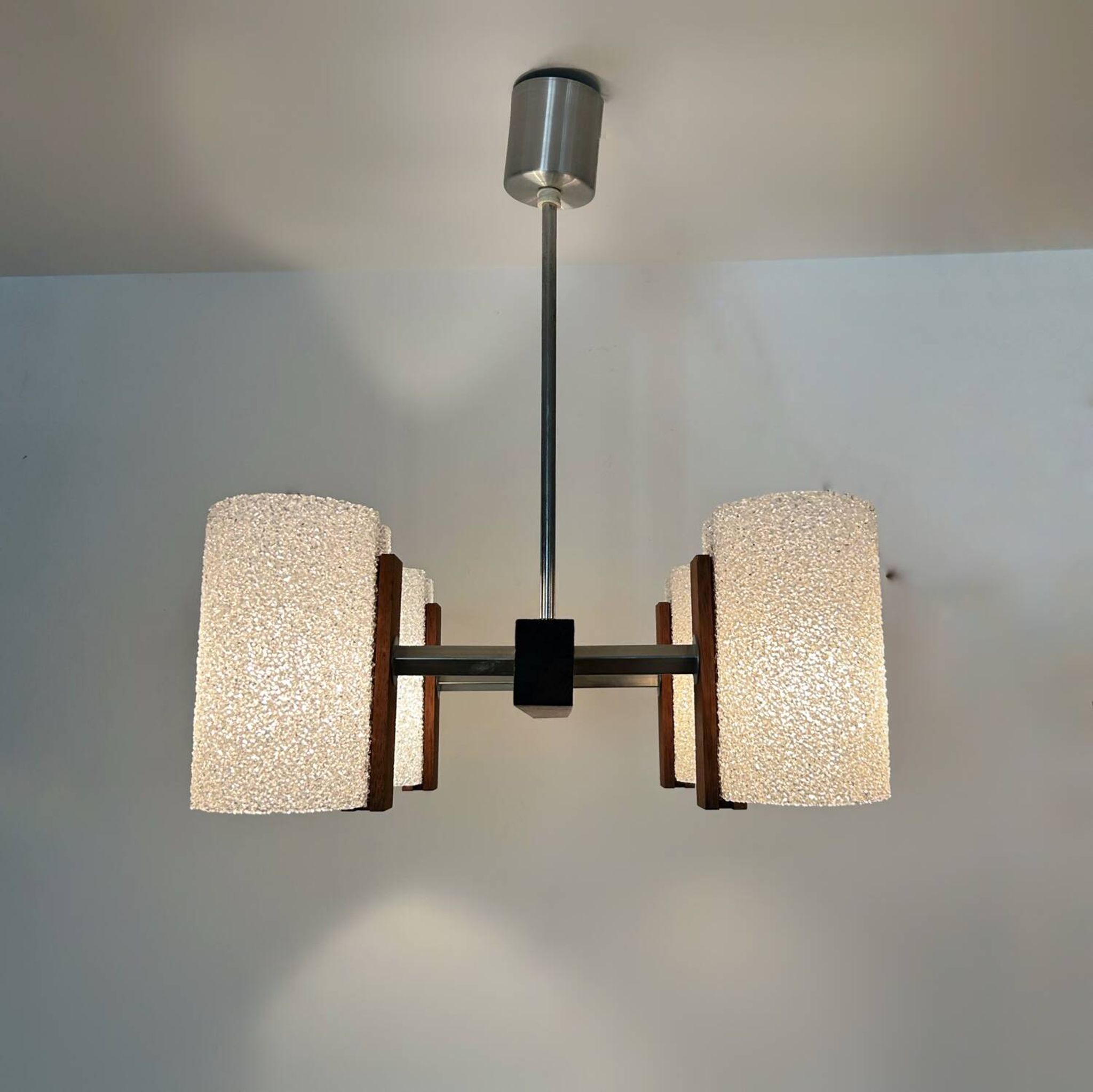 Lustre scandinave années 60