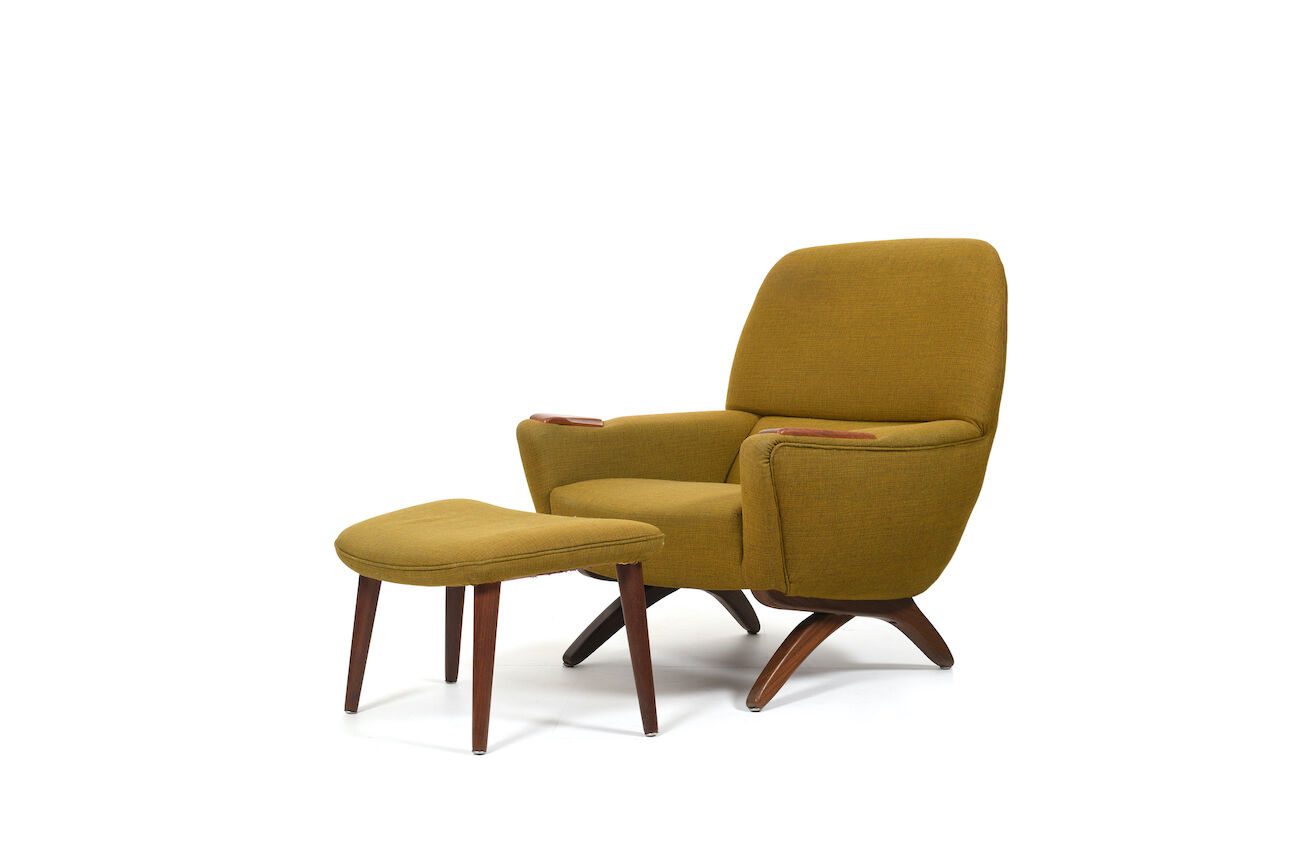 "Geisha" banana sofa and lounge chairs-set by Leif Hansen c.1960