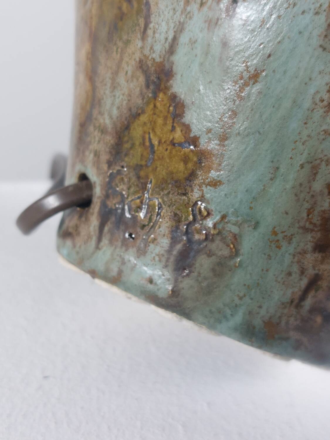 Lampe de table en céramique artisanale vintage du milieu du siècle