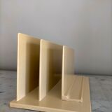 Letter holder