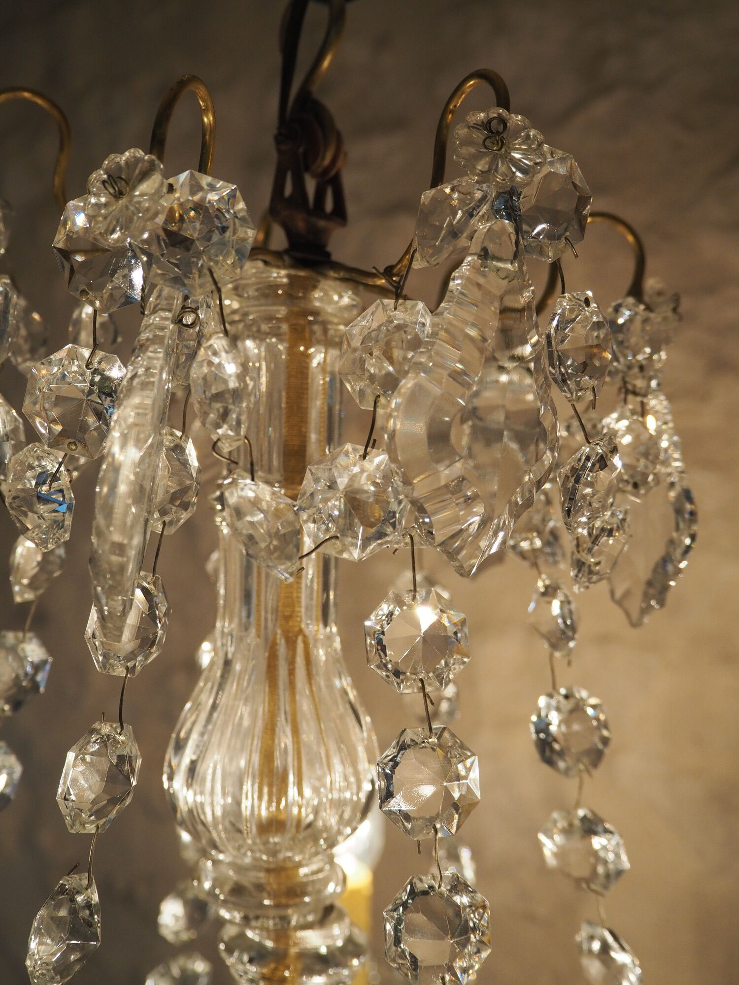 Ancient bronze and pampilles chandeliers with facets and crystal cups - old style - 6 fires