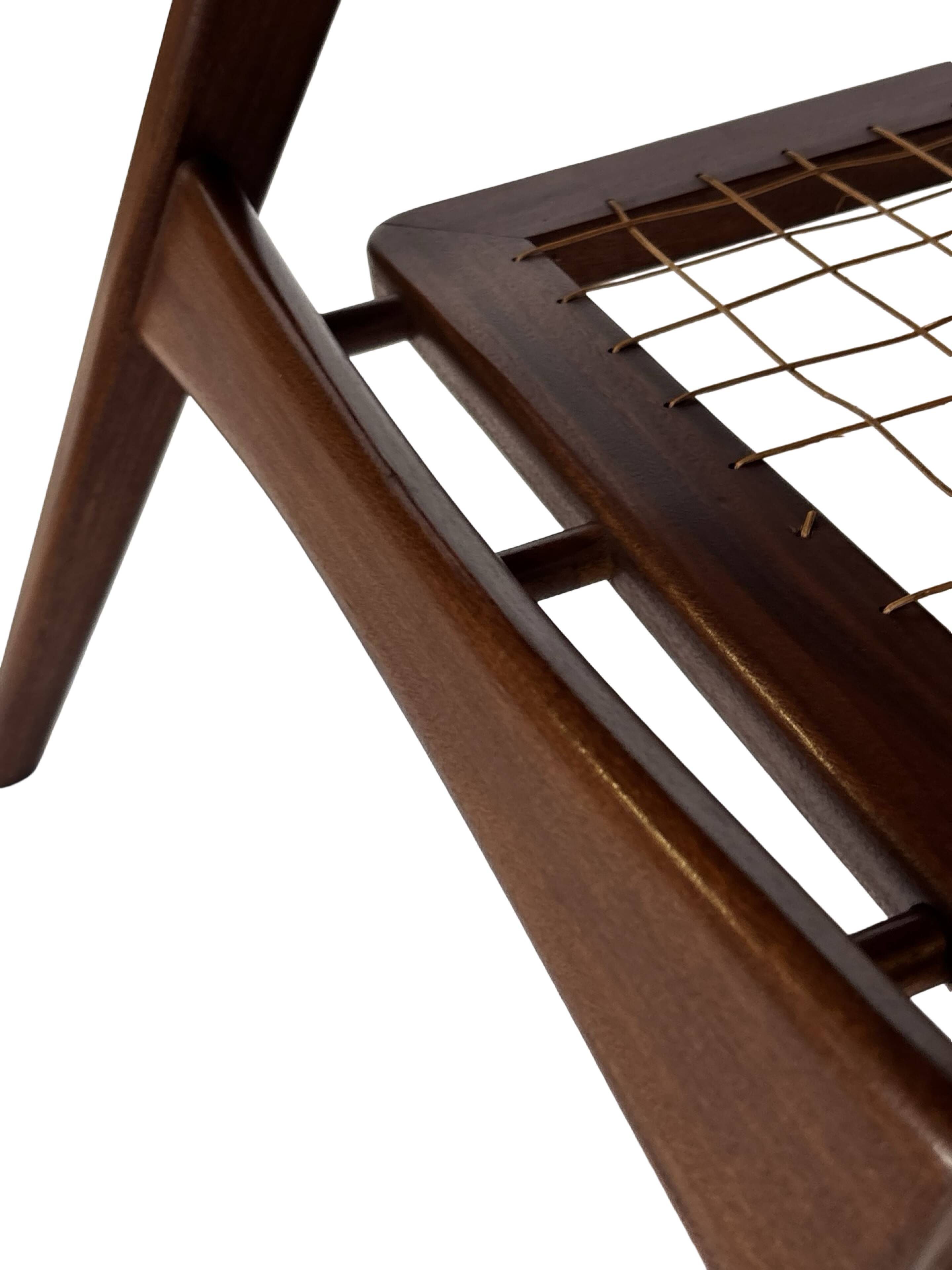 Table basse en teck dans le style de Louis van Teeffelen, années 1960