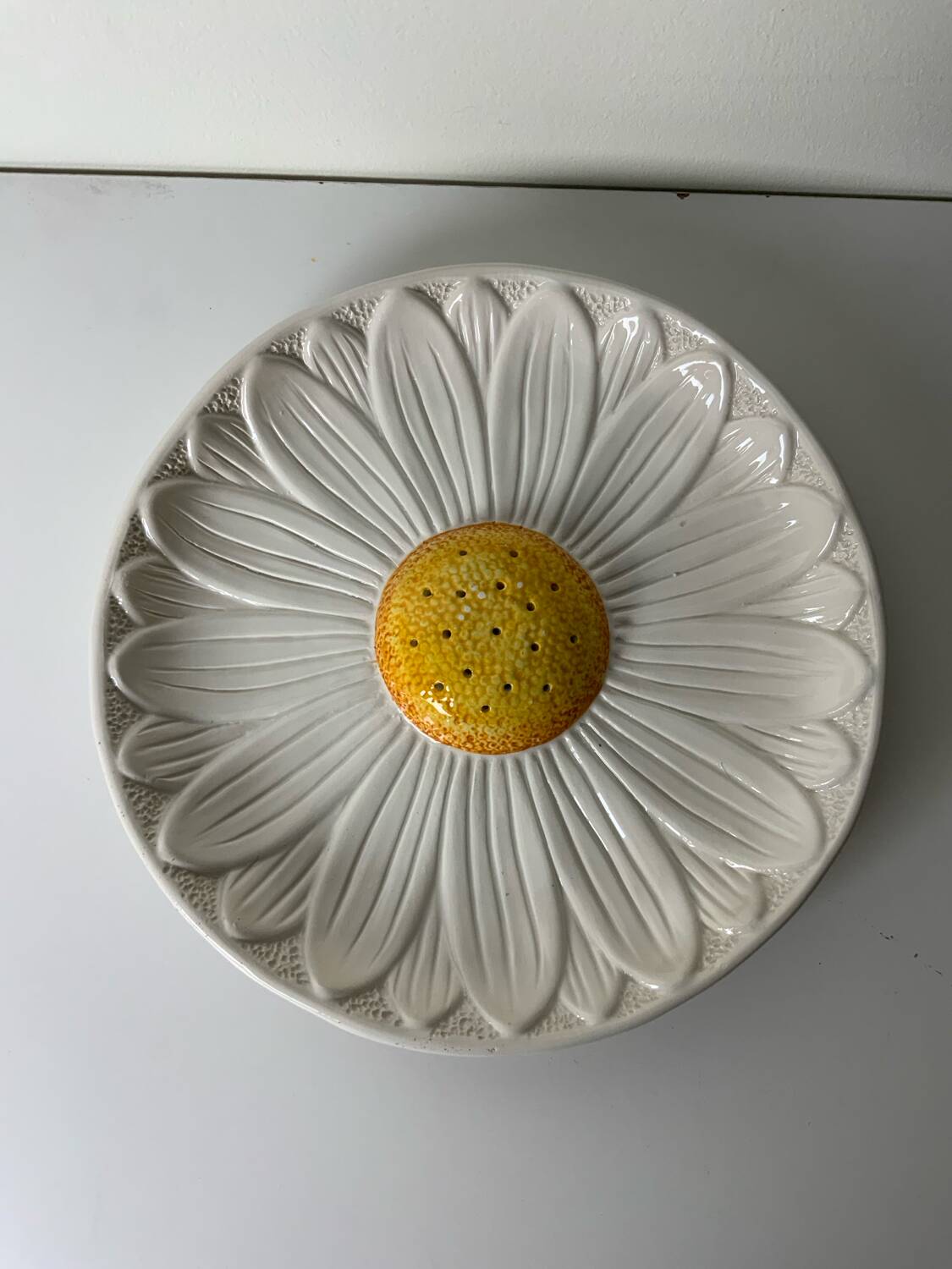 Assiette barbotine Italy