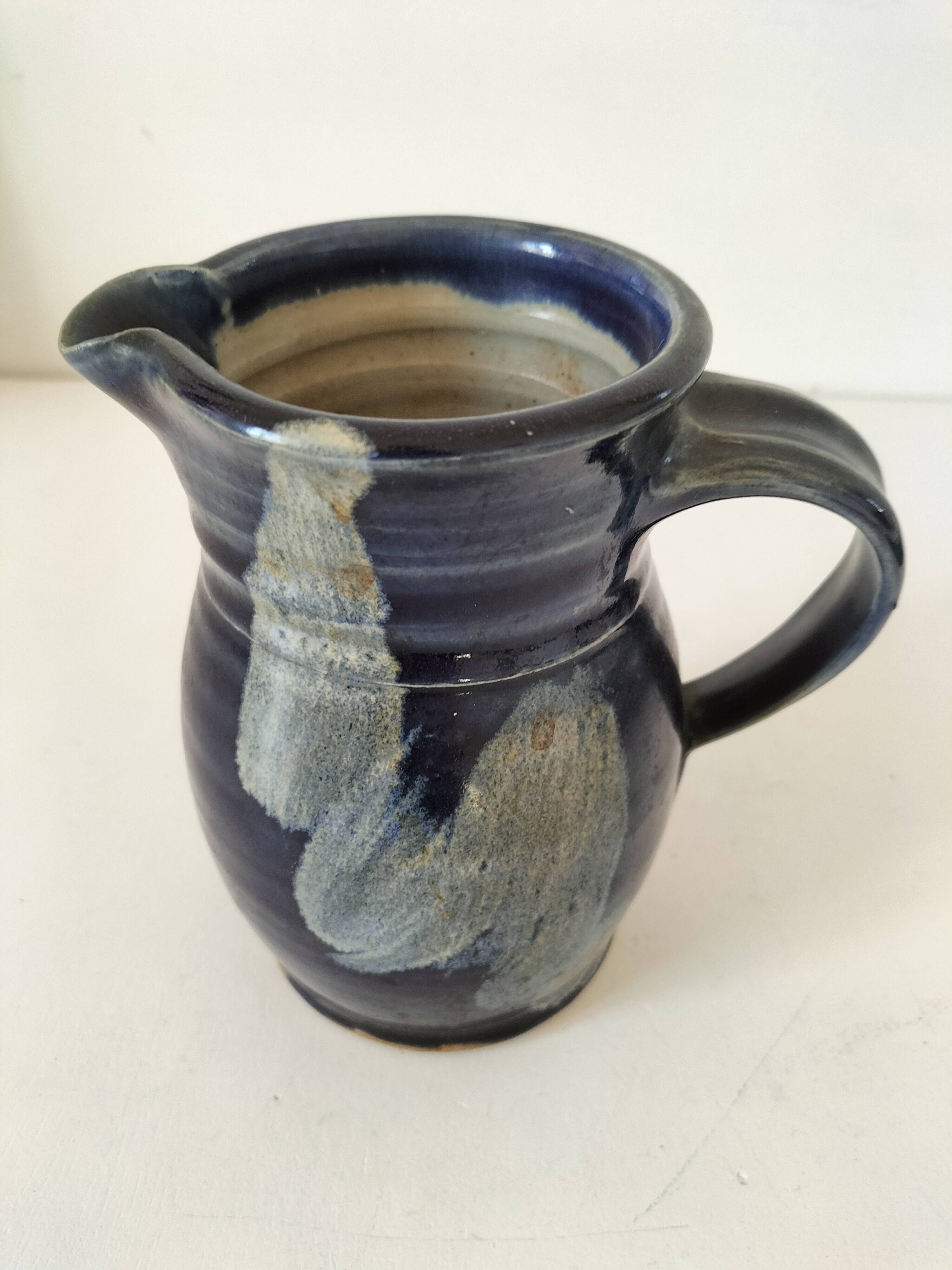 Stoneware pitcher Saint-Père, deep blue nuanced glaze