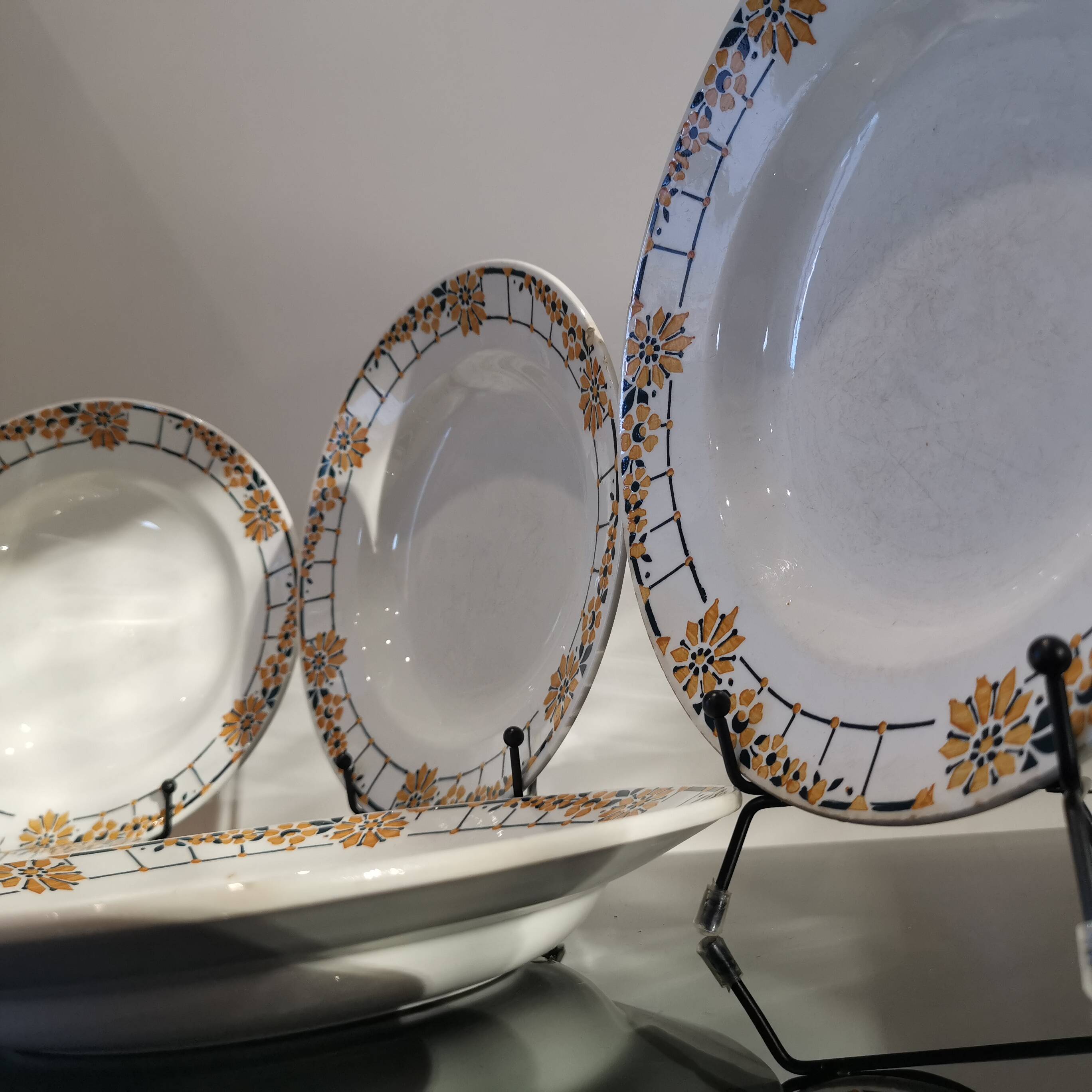 Series of 6 Saint Amand Ceranord soup plates, ocher and green pattern France