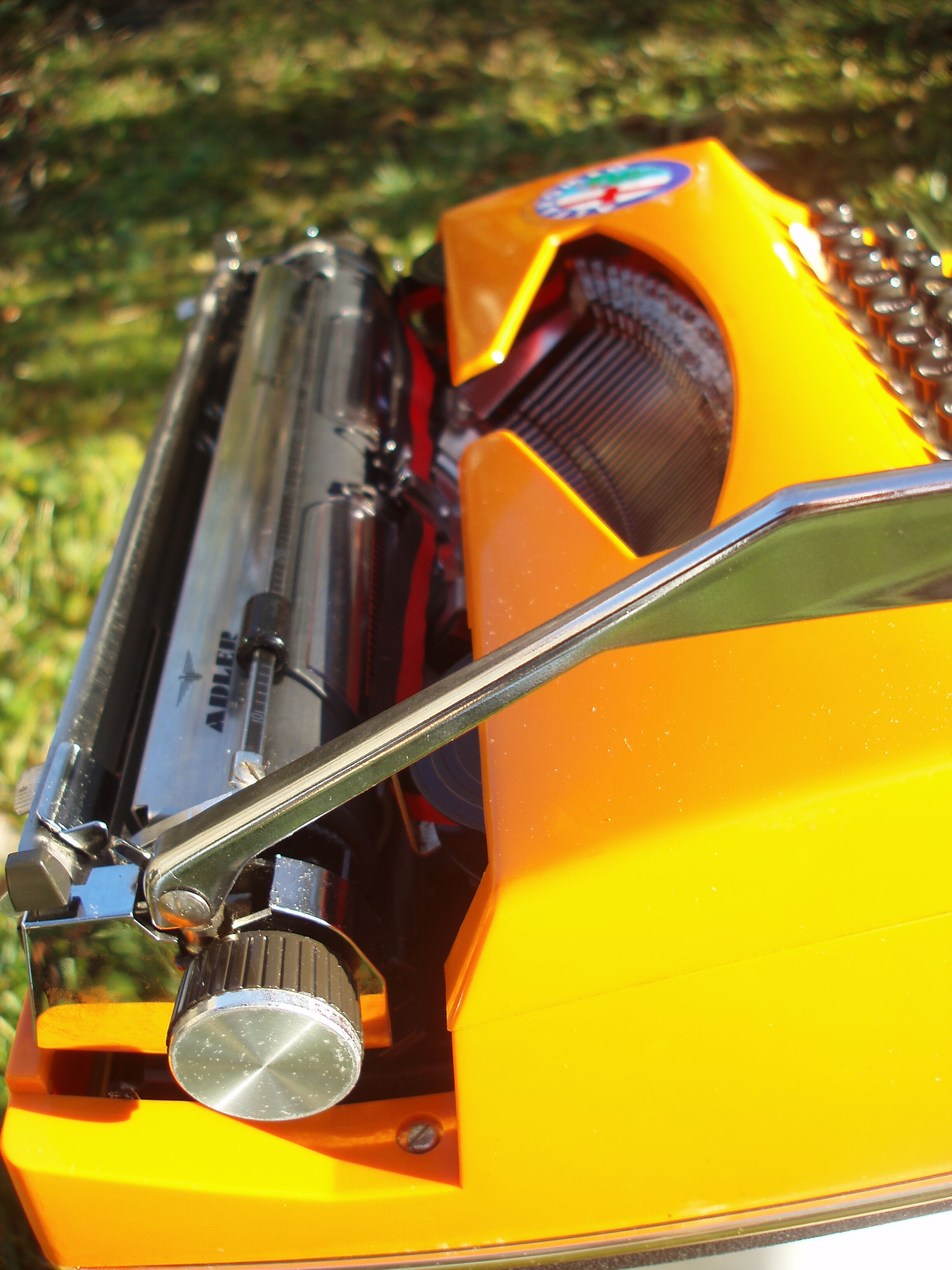 Machine a écrire  révisée Adler Contessa de luxe avec sacoche