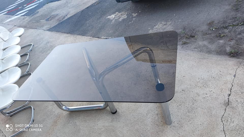 Table on top of glass and base in chromed metal around 1970 modular