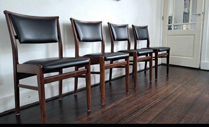 Set of 4 vintage dining chairs in Rosewood and leatherette , 1960s