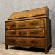 Commode scribanne époque Louis XVI en ronce de noyer à décor marqueté