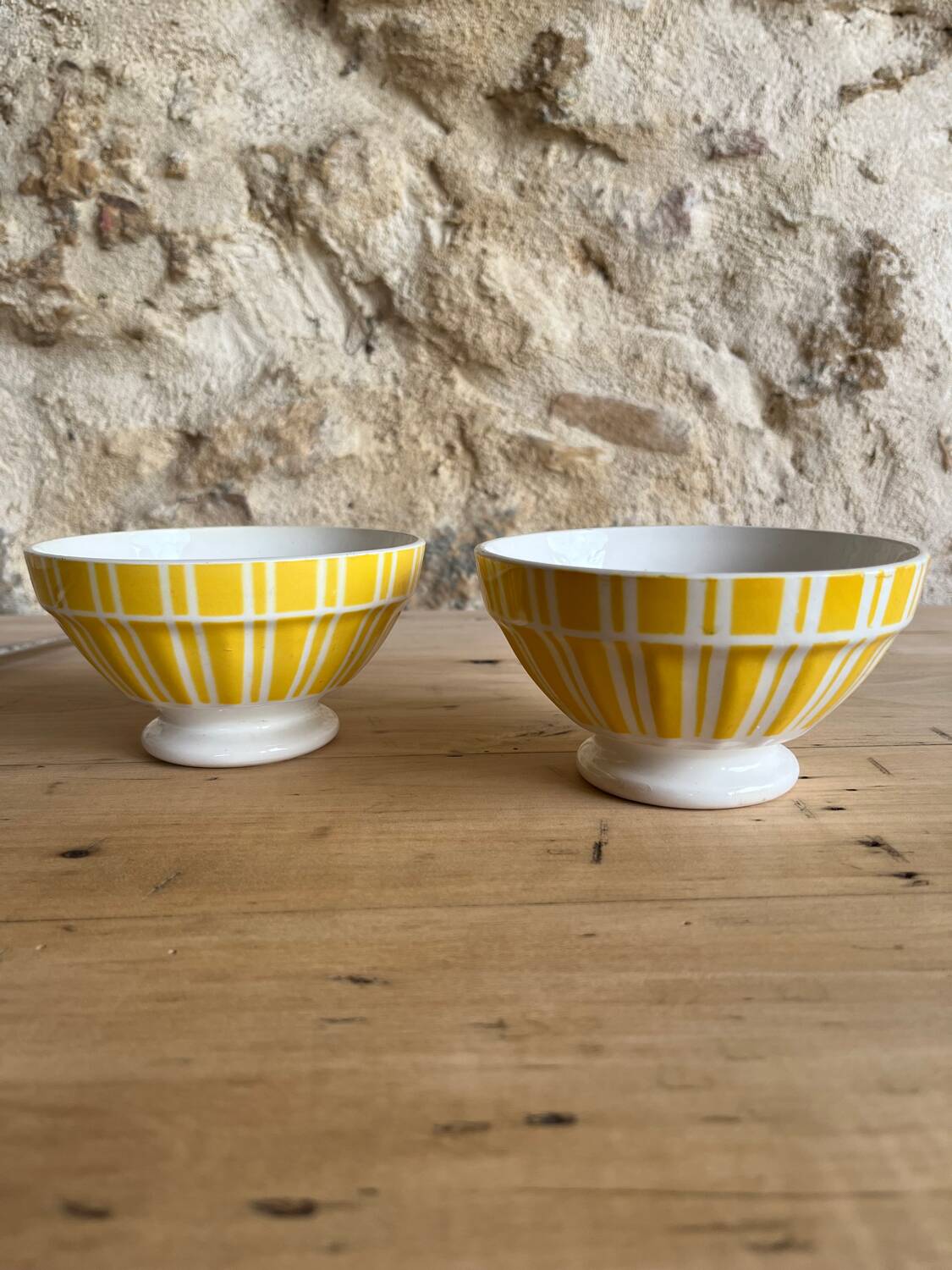 Lot de 2 anciens bols à facettes Digoin