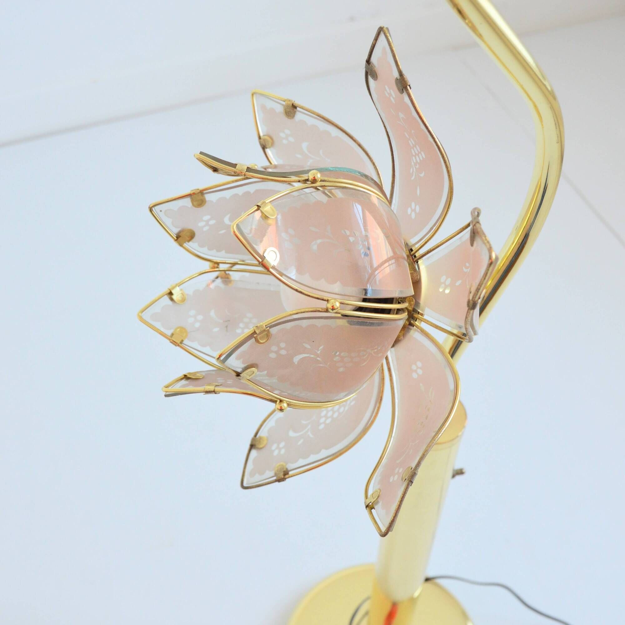 Floor lamp / Lotus flower floor lamp Italian design vintage 1970s