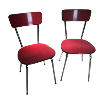 Duo of chairs in red formica