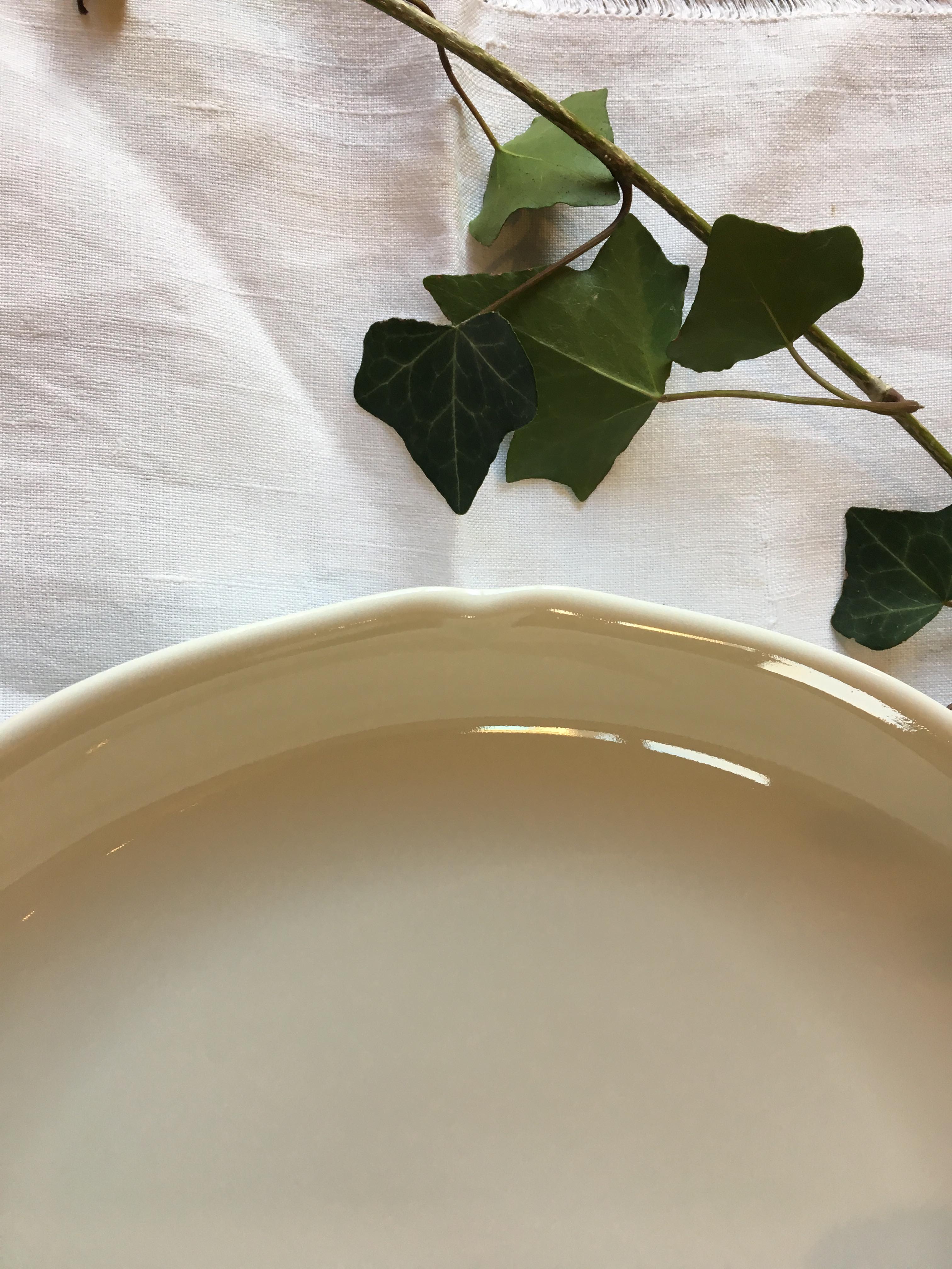 Vintage porcelain presentation dish