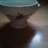 old Saint Amand soup tureen in very good condition 19th century