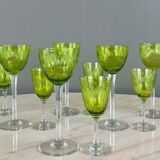 Service de verres anciens en cristal baccarat vert, xxe siècle