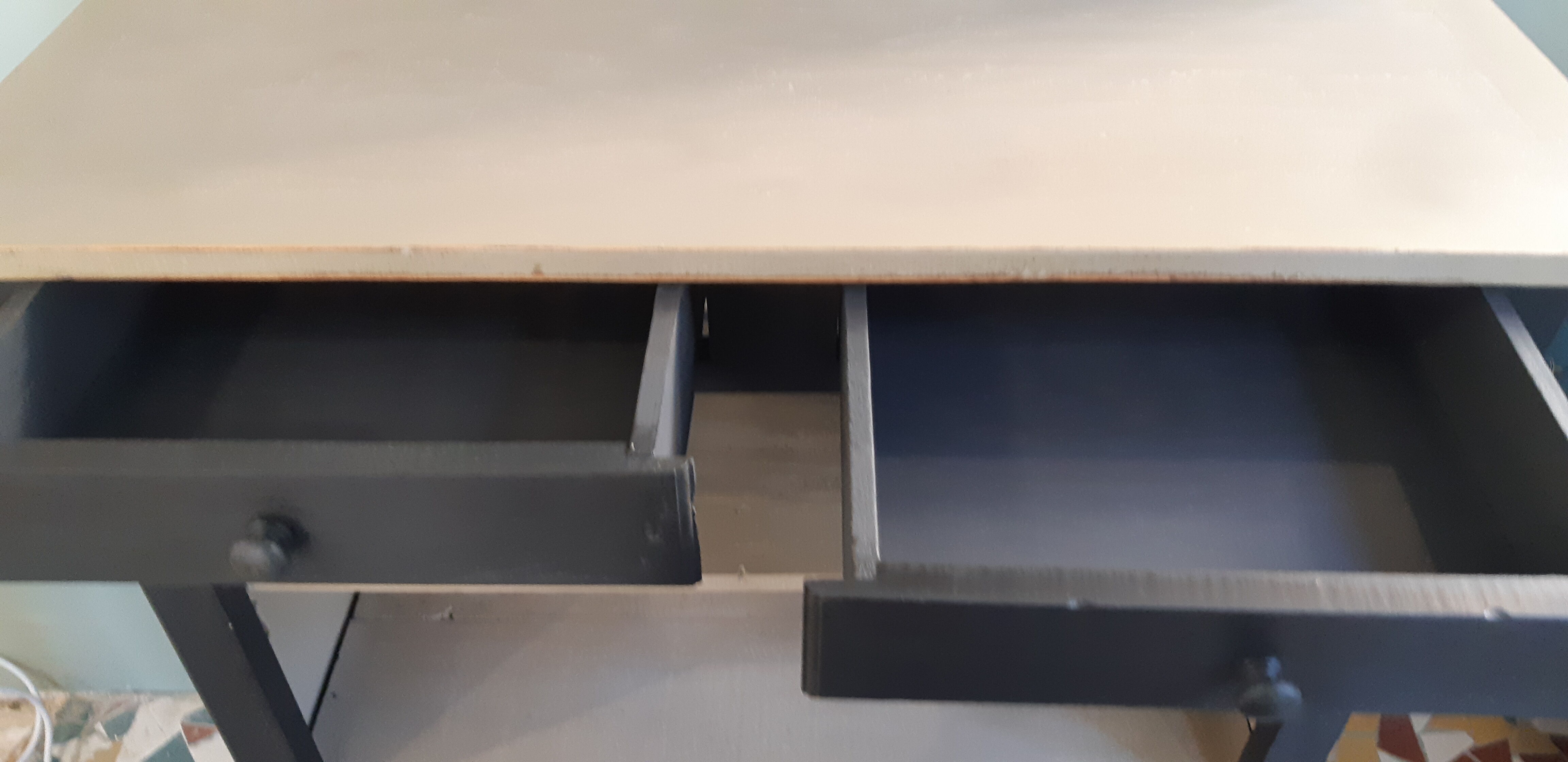 Buffet shelves open patinated black and linen