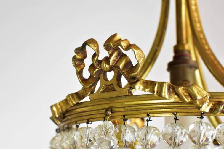 Bronze chandelier and Louis XVI pendants