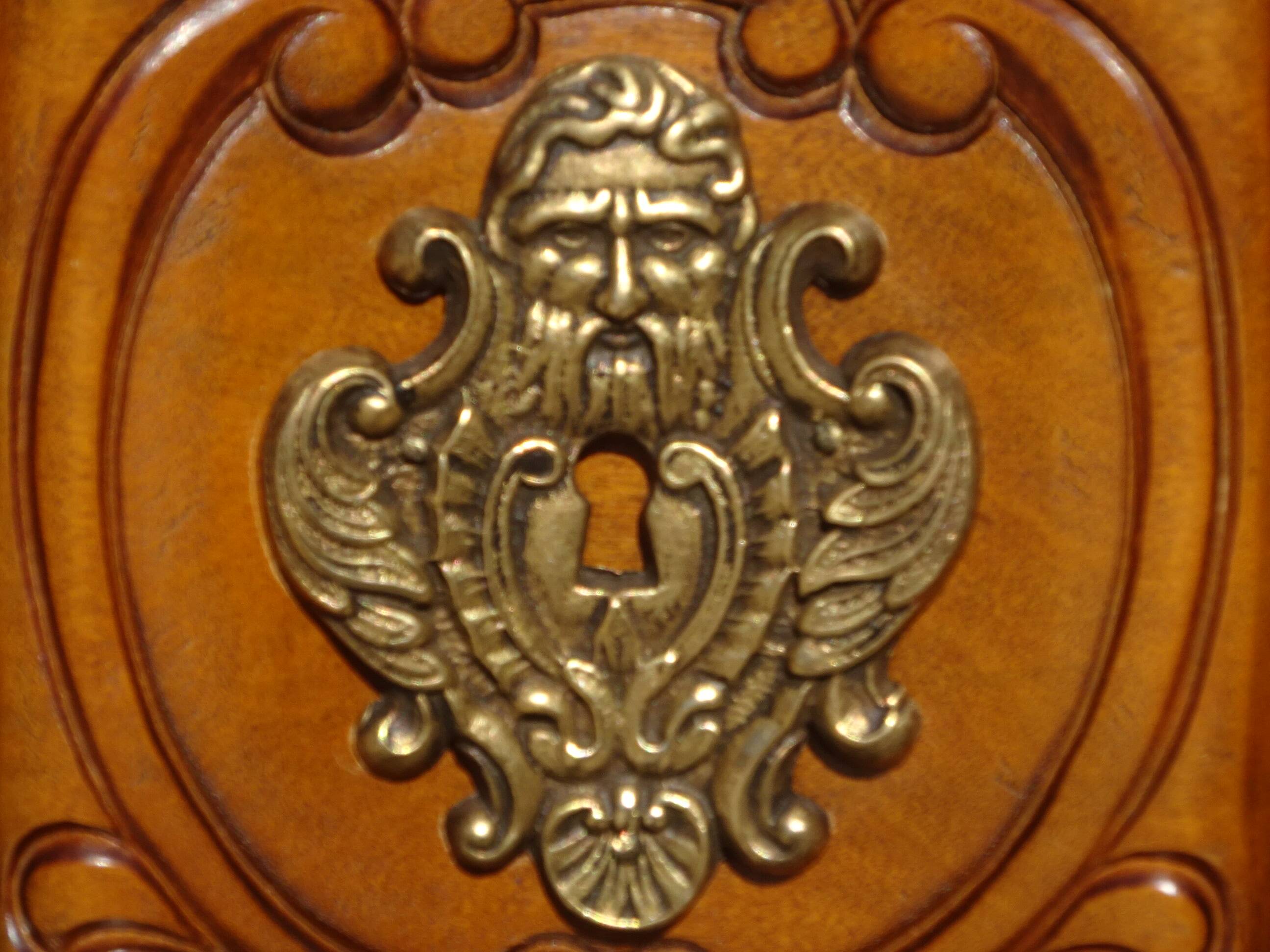 Secretary in solid cherry wood in Louis XV style.