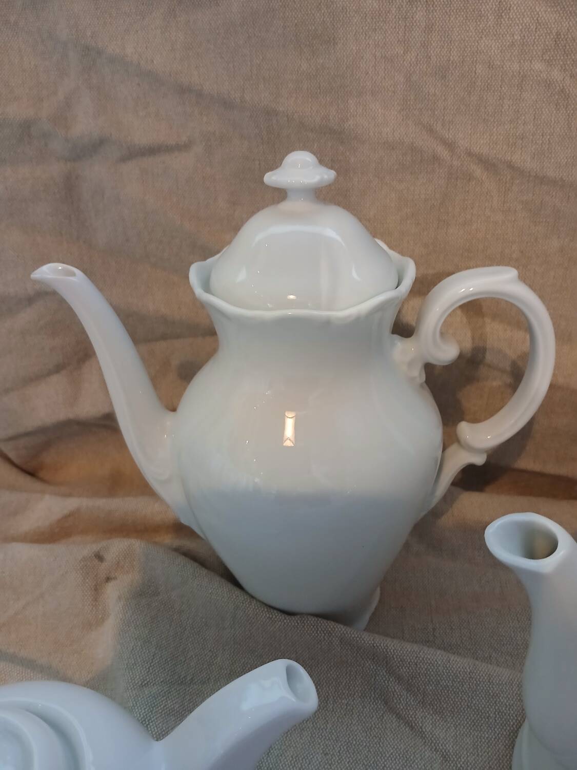 Set of 3 antique teapots/coffee pots