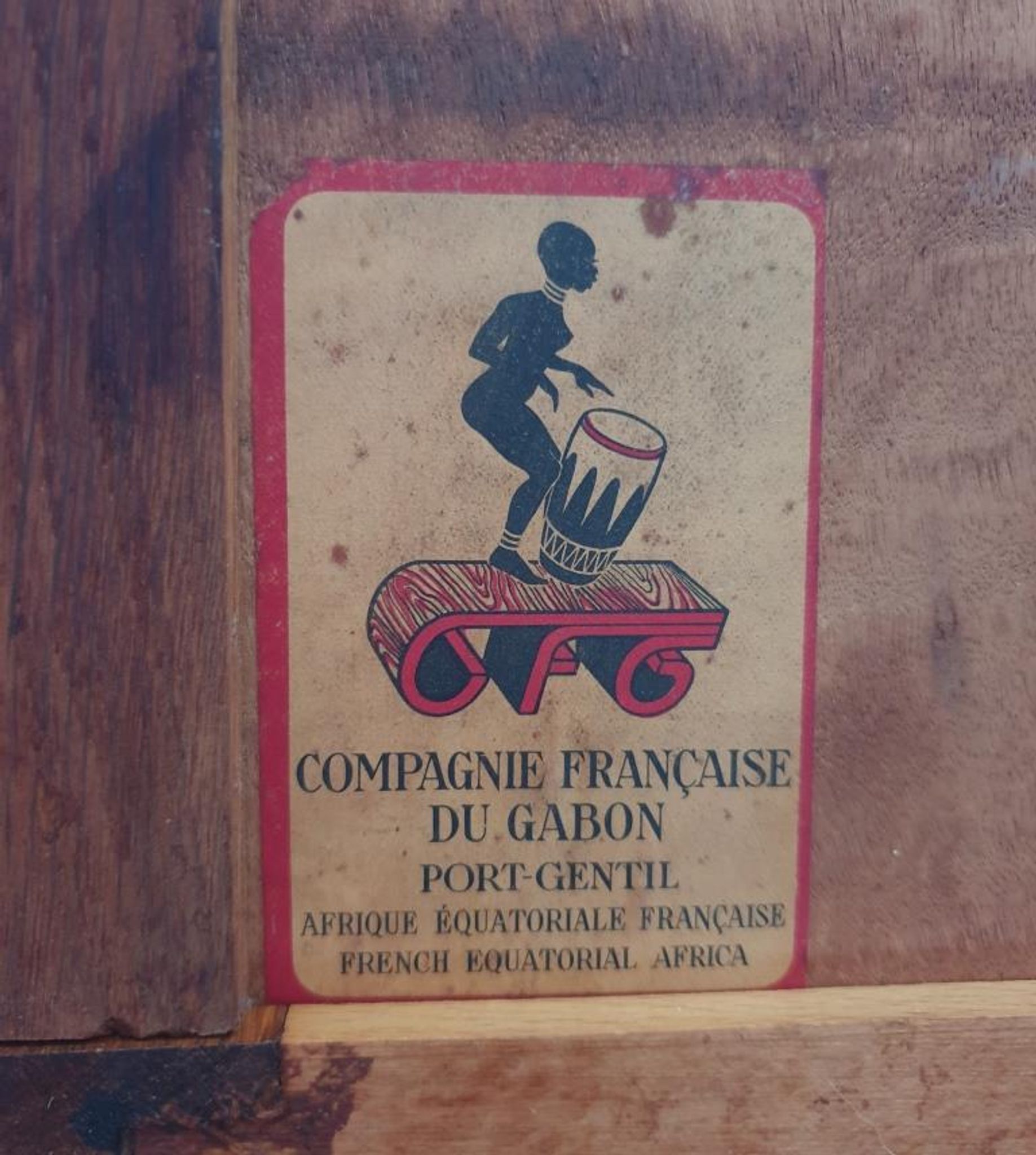 Wardrobe french company of Gabon Port-Gentil 1950