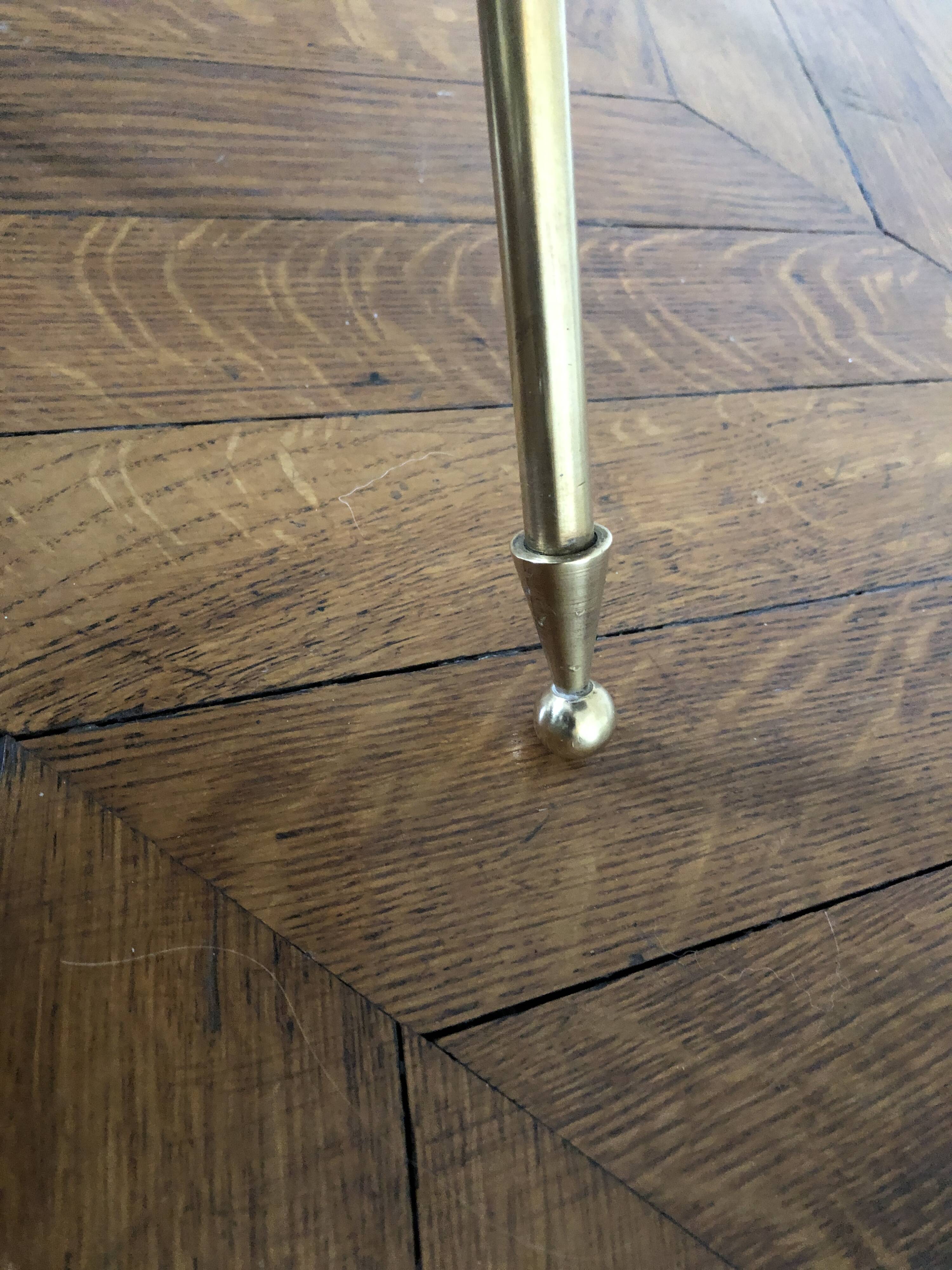 Vintage tripod side table lamp in brass from 1950 - 1960.