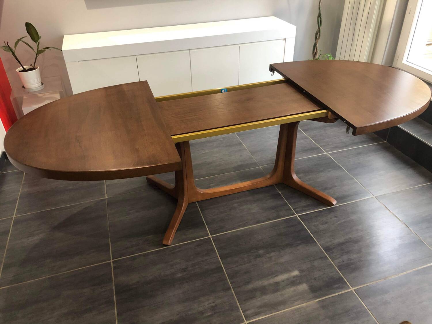 Vintage Baumann extendable table 1970s
