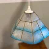 Blue mother-of-pearl suspension