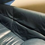 Paolo Piva's Italian leather sofa with rotating round glass shelves, 1980