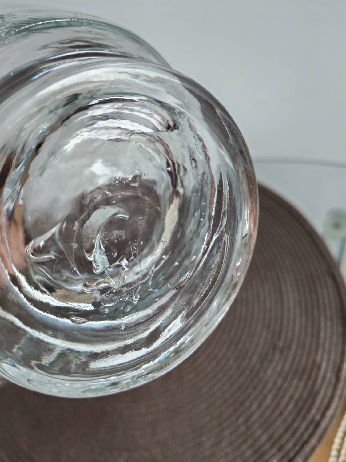 Swan-shaped crystal bowl