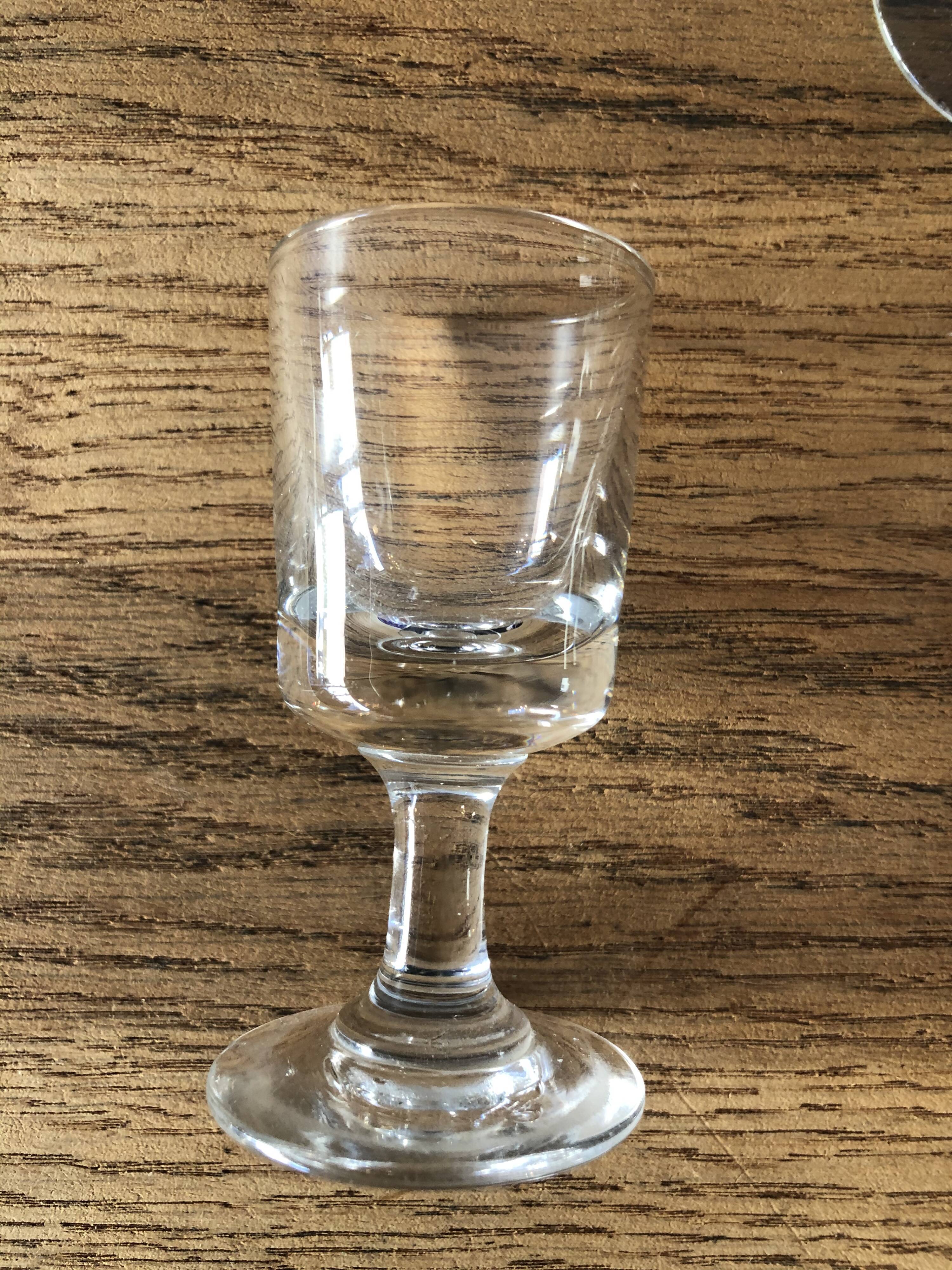 Set de 4 verres à liqueur début XX ème