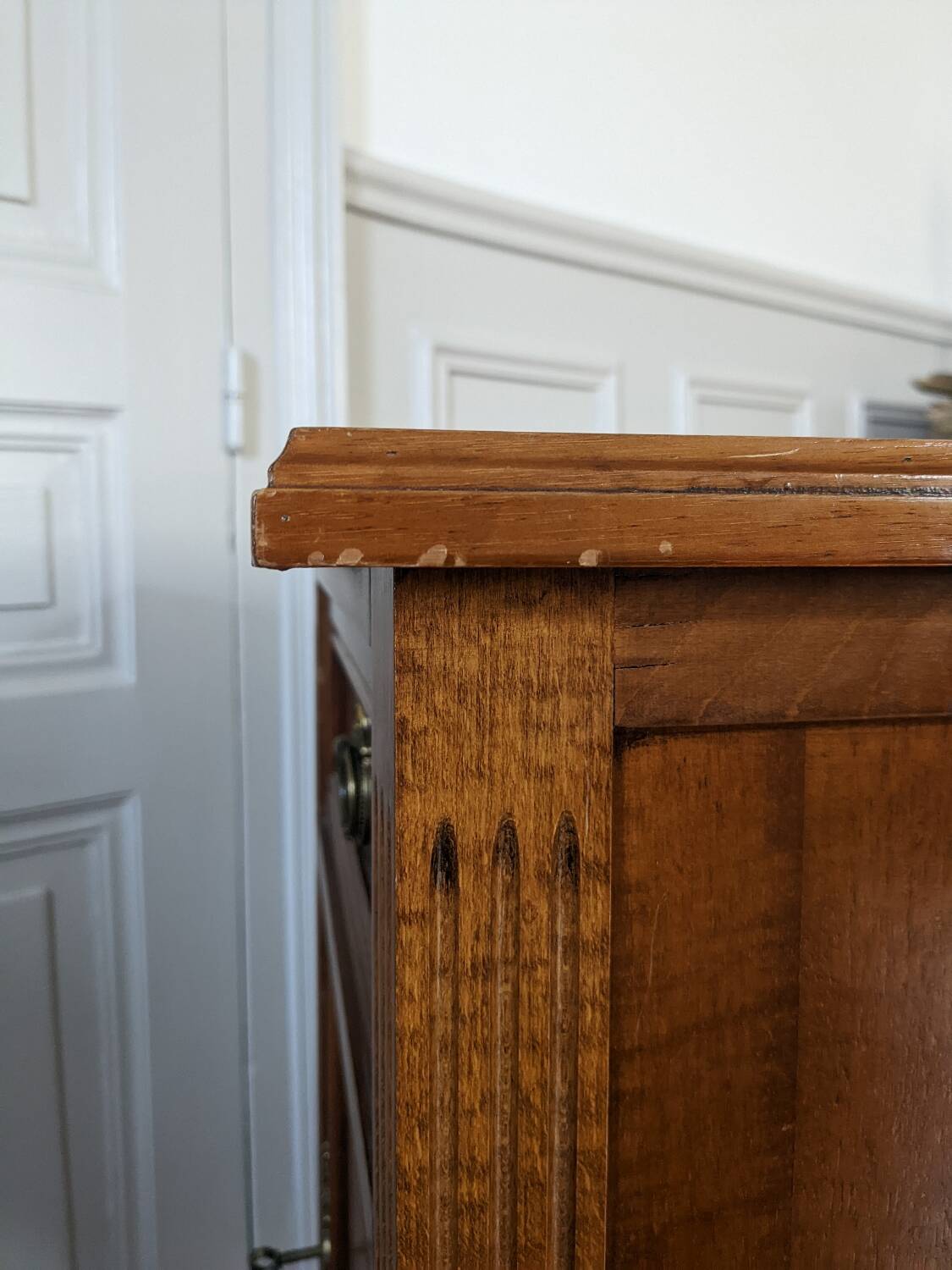 Louis XVI chiffonier and small furniture set