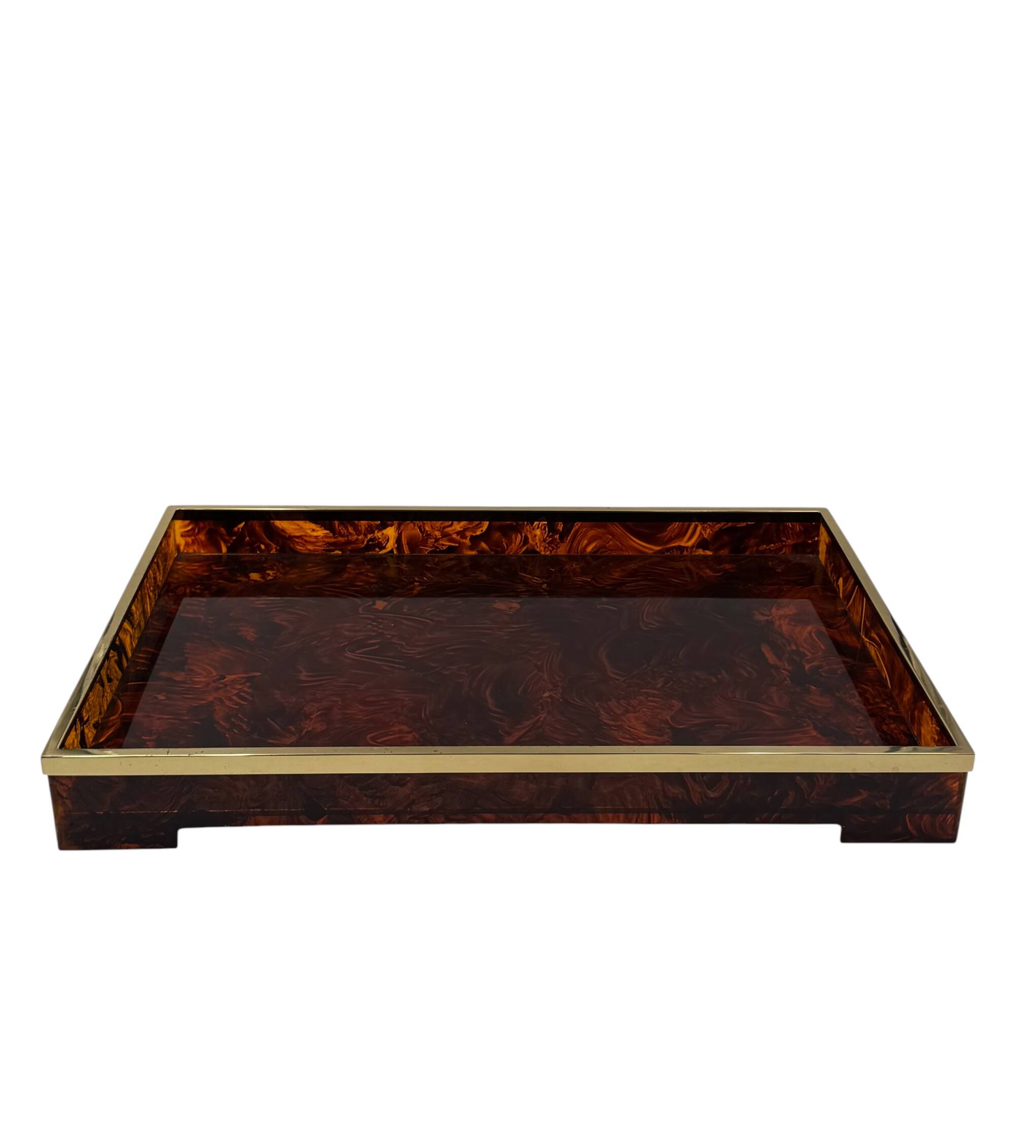 Grand plateau Hollywood Regency en laiton et écaille de tortue en lucite, Italie, années 1970