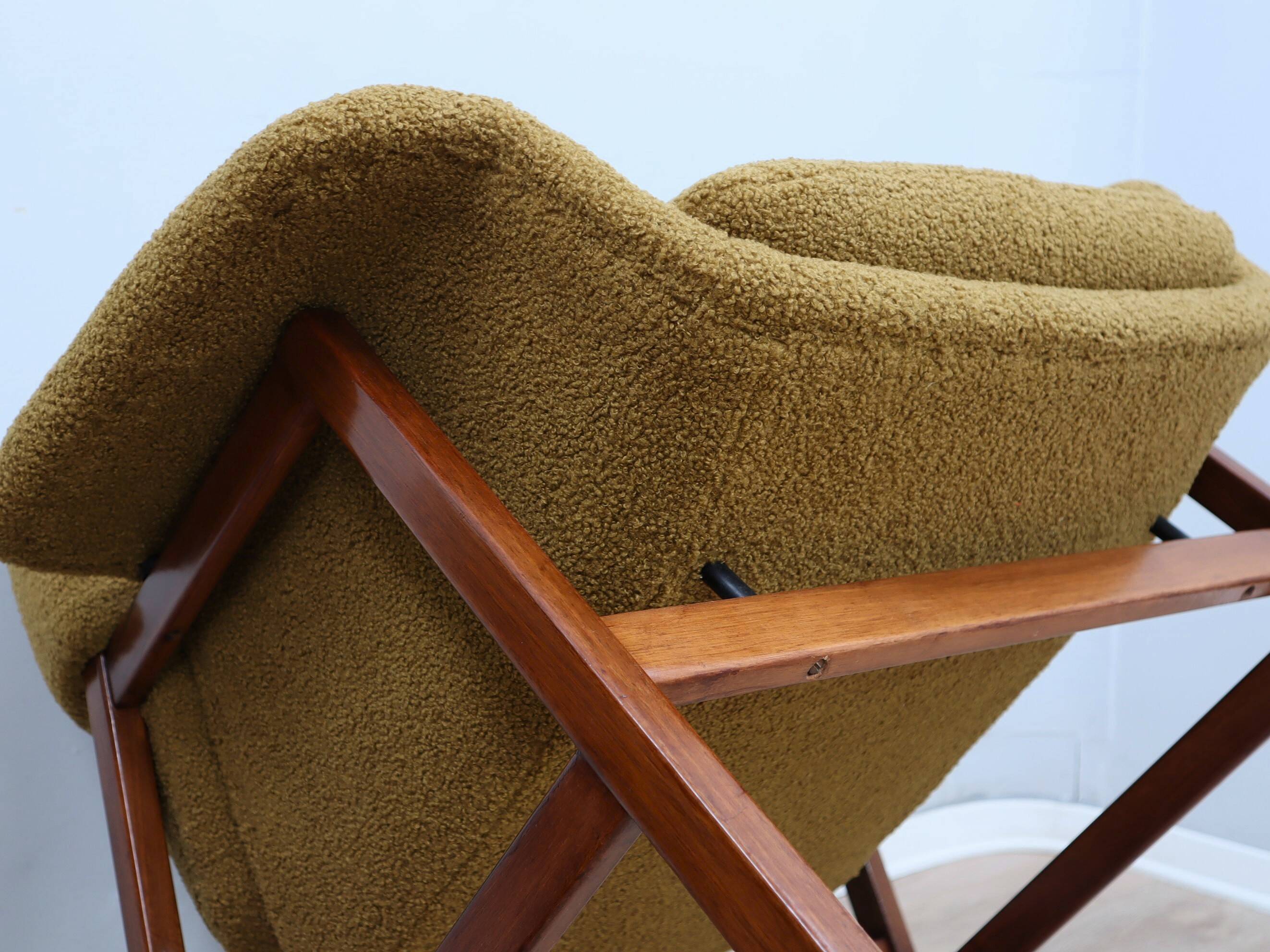 Pair 849 armchairs Gianfranco Frattini for Cassina Meda 1950s