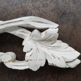 Pediment woodwork pattern leaves