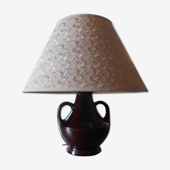 Ceramic body lamp with handles