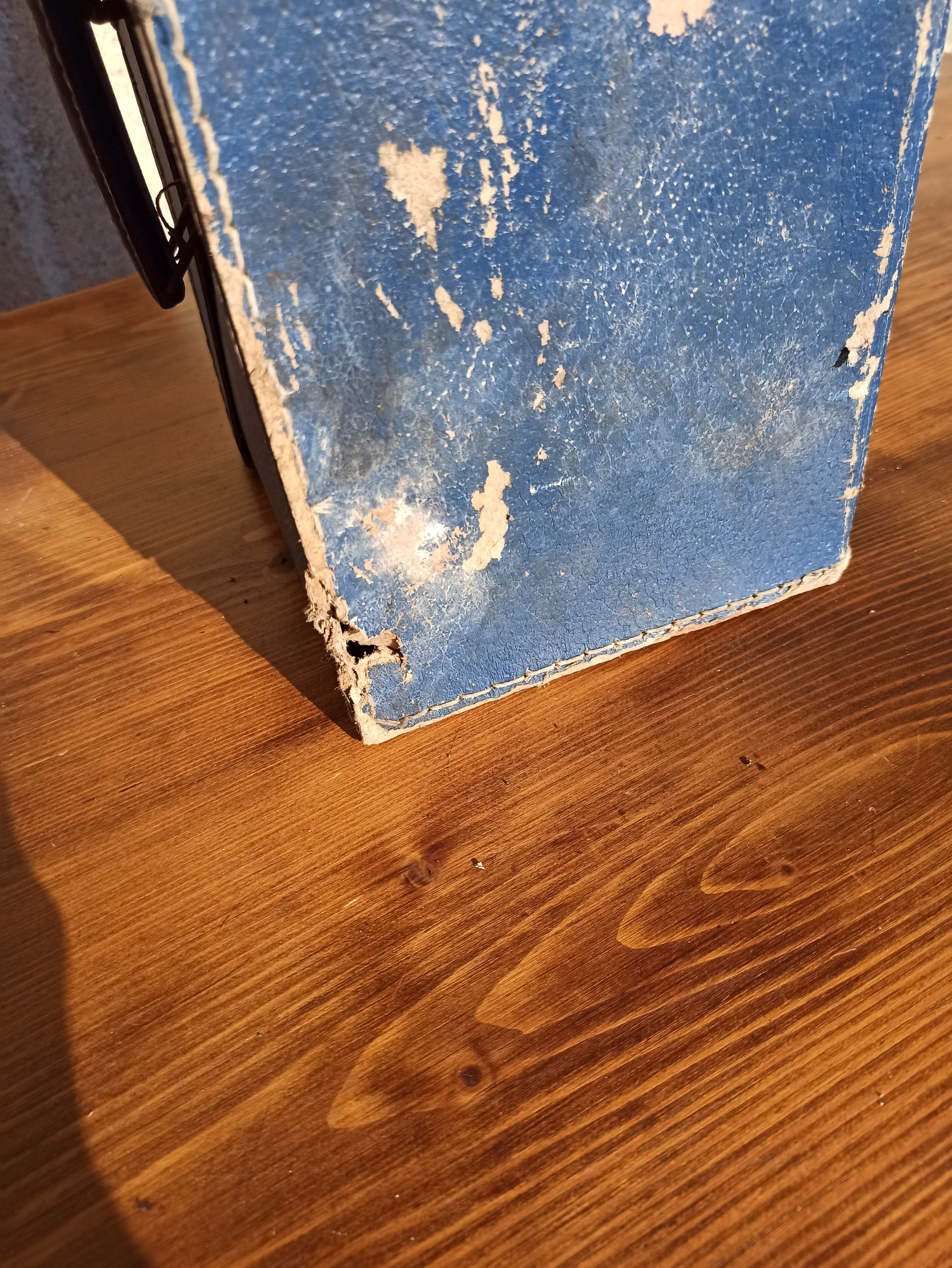 Set of 3 old cardboard suitcases