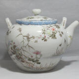 Former Asian Japanese teapot