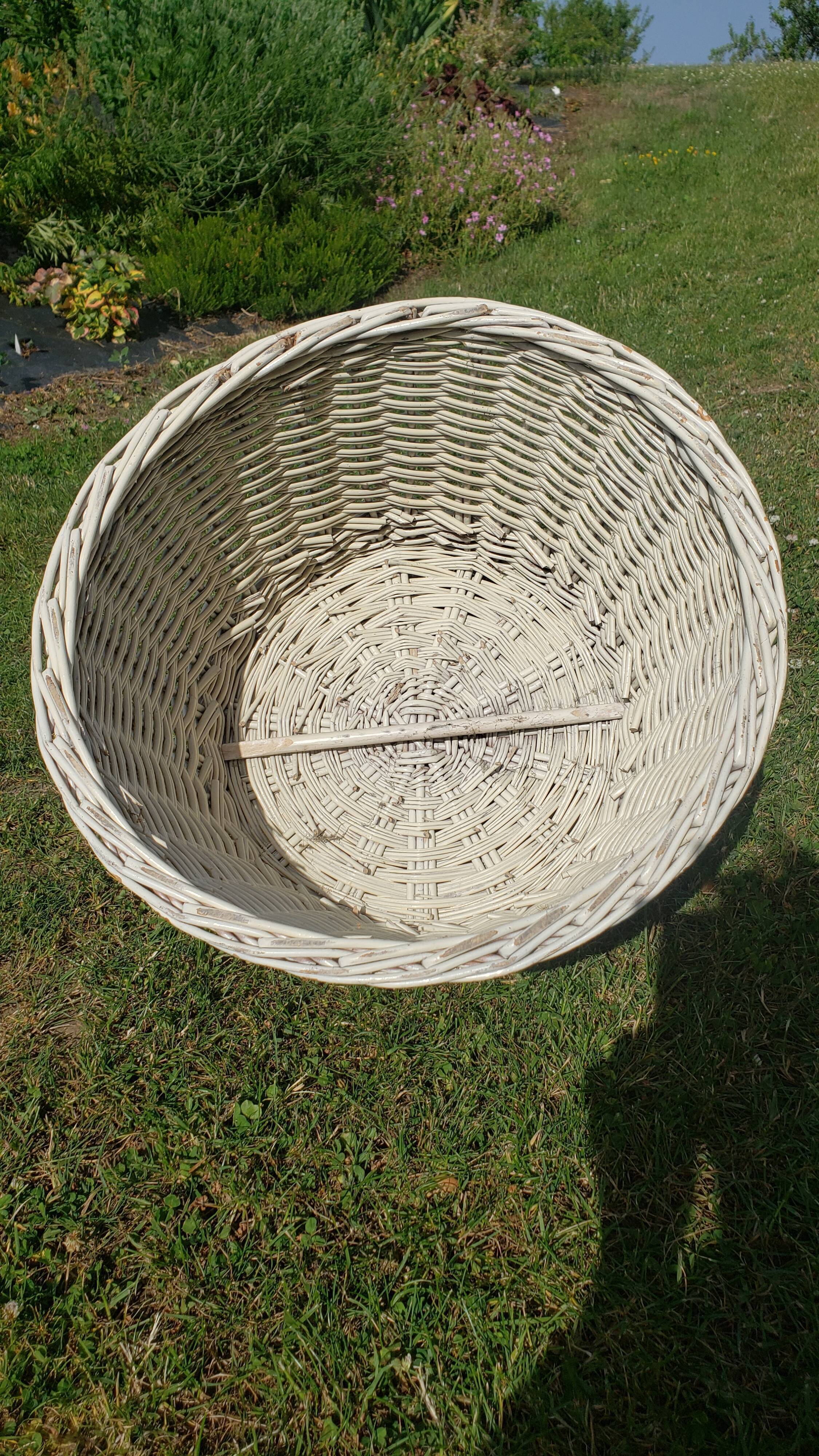 Vintage rattan children's lounge