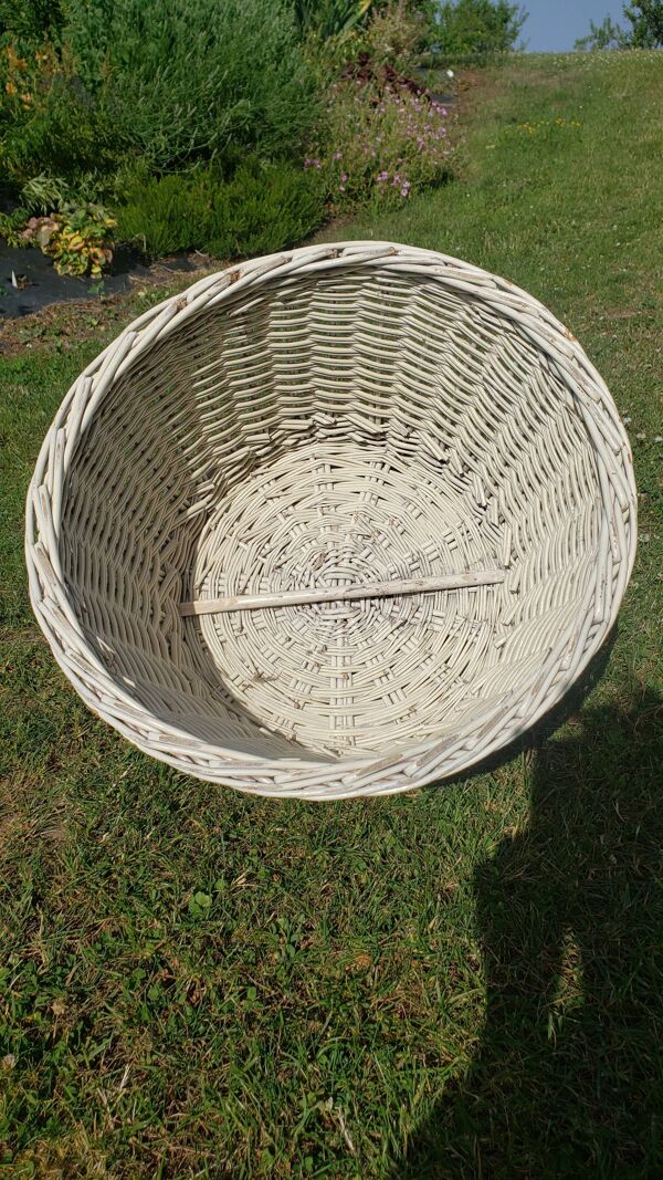 Salon enfant vintage en rotin