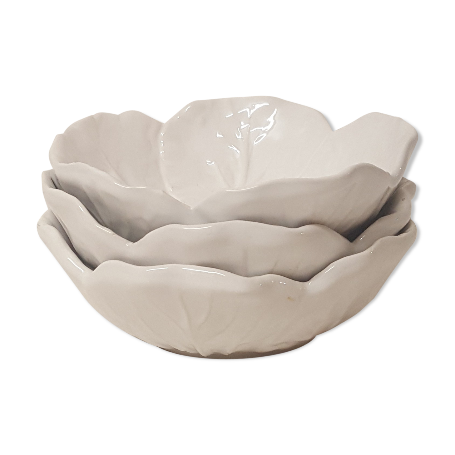 3 white ceramic flower cups