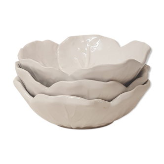 3 white ceramic flower cups