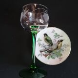 8 Alsace wine glasses with engraved green grape cluster decoration